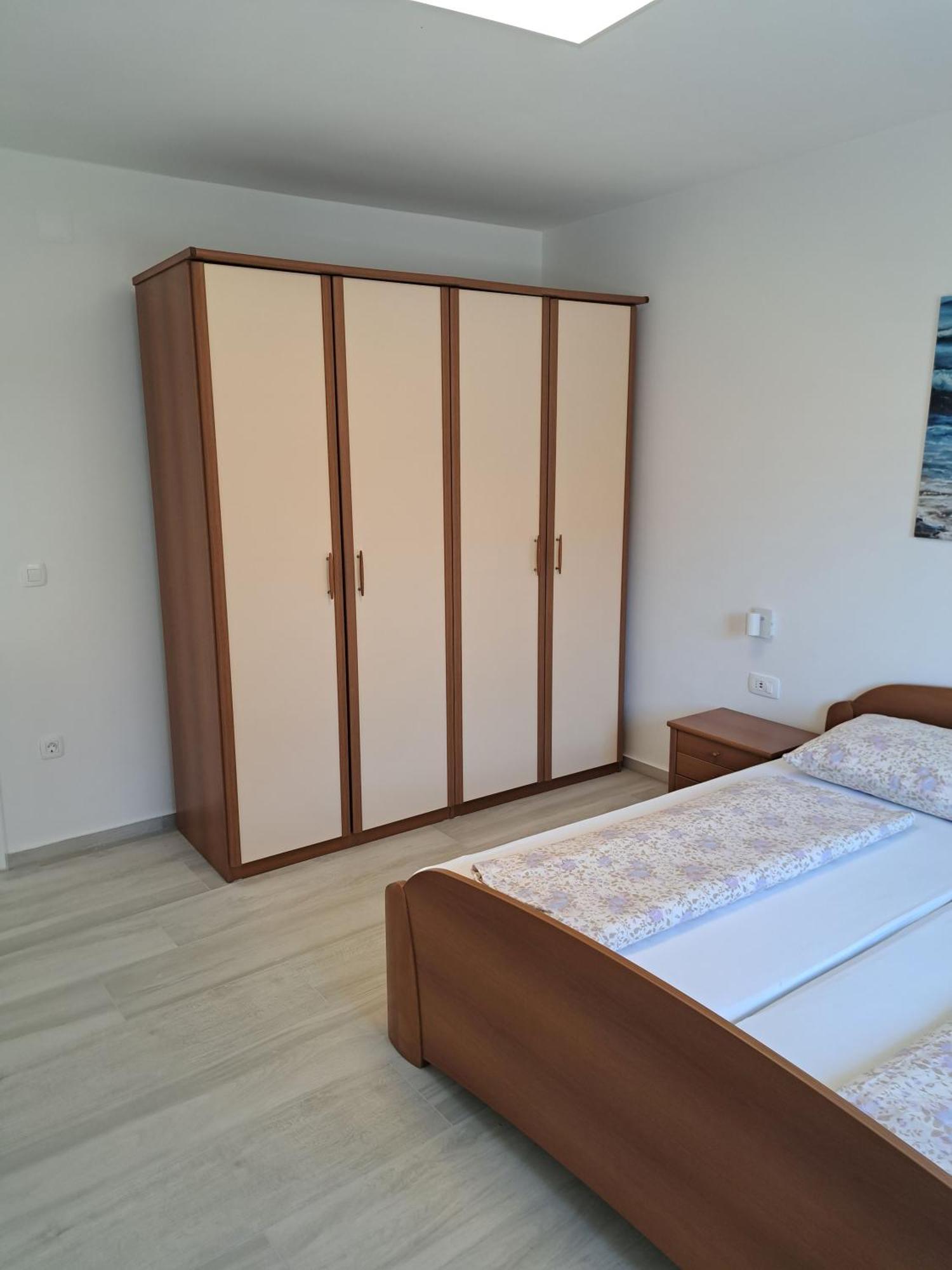 Apartmani Totic 马林斯卡 外观 照片